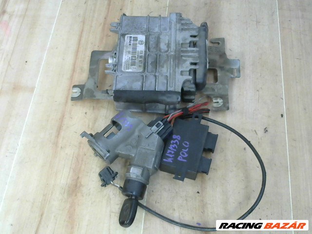 VOLKSWAGEN POLO III. 94-99 Motorvezérlő egység ECU PCM modul 1. kép