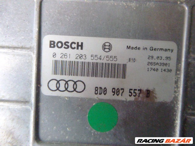 Audi A4 (B5 - 8D) 1,6 motorvezérlő 8D0 907 557 B 3. kép