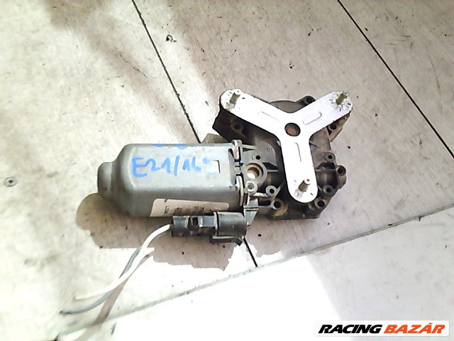 RENAULT MASTER 97-03 Jobb első ablakemelő motor 1. kép