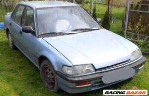 HONDA CIVIC -91 BAL ELSŐ FÉNYSZÓRÓ