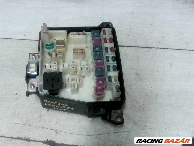 MAZDA PREMACY 99.01-05.10 Biztosítéktábla BCM BSI BSM SAM GEM modul  1. kép