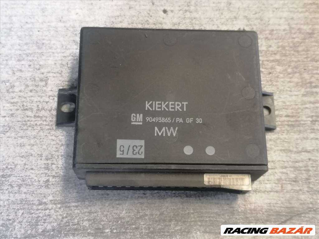 Opel Omega B Központizár elektronika 90493865 1. kép