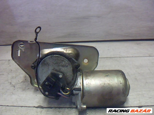 SUZUKI SWIFT 96-05 Ablaktörlő motor első 1. kép