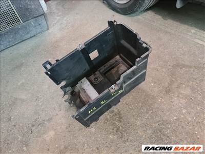 Mazda 3 BL akkumulátor doboz 