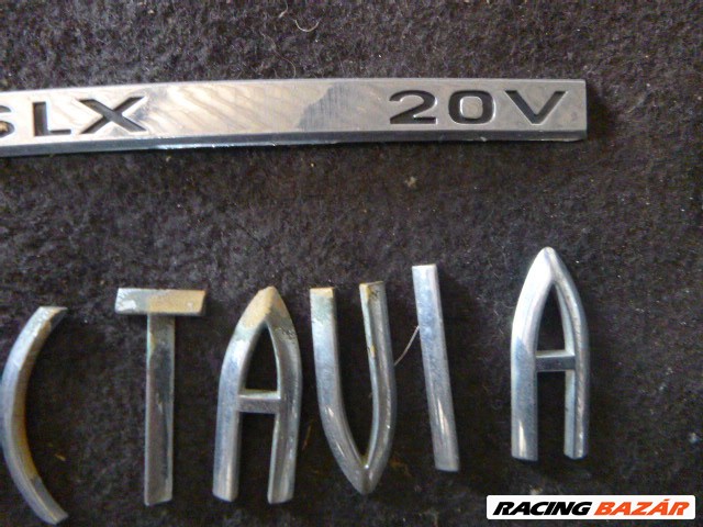 Skoda Octavia I 2000 csomagtérajtó embléma  3. kép
