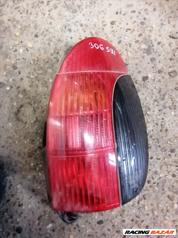 Peugeot 306 kombi hátsó lámpa Jobb  1. kép