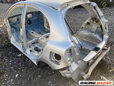 Nissan Micra K13 11-18 komplett vágott karosszéria alkatrészek 