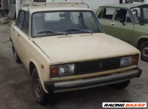 LADA 2105 JOBB HÁTSÓ LÁMPA 1. kép