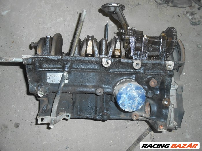 RENAULT CLIO 90-96 Motor. benzin fűzött blokk hengerfej nélkül 1. kép