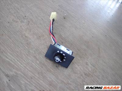 SUZUKI SWIFT 96-05 Fényszórómagasság állító motor pozíció független