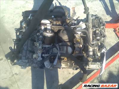 AUDI A6 2004.05 - 2008.09 Motor diesel fűzött blokk hengerfejjel