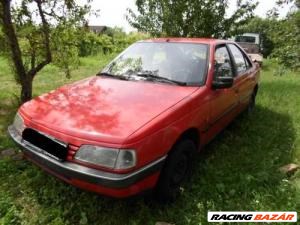 PEUGEOT 405 -94 Bal fényszóró alatti bajusz díszléc 1. kép