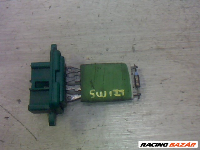 SUZUKI SWIFT 89-96 Fűtőmotor előtét ellenállás  1. kép