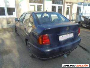 VOLKSWAGEN POLO CLASSIC 95.07-99.10 Bal első ajtóüveg