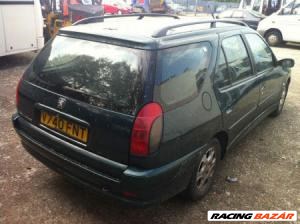 PEUGEOT 306 97-02 Jobb hátsó ajtóüveg 1. kép