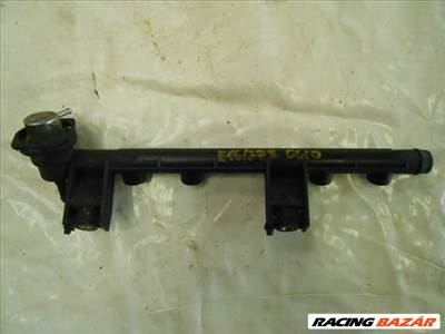 RENAULT CLIO 96-98 Injektor befecskendező híd 
