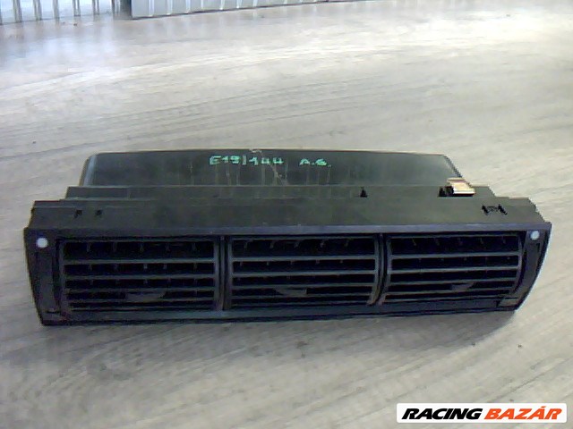 AUDI A6 94-97 Középső szellőző 1. kép