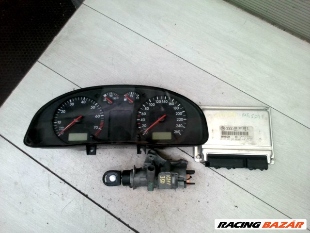 VOLKSWAGEN PASSAT 96.10-00.10 B5 Motorvezérlő egység ECU PCM modul 1. kép