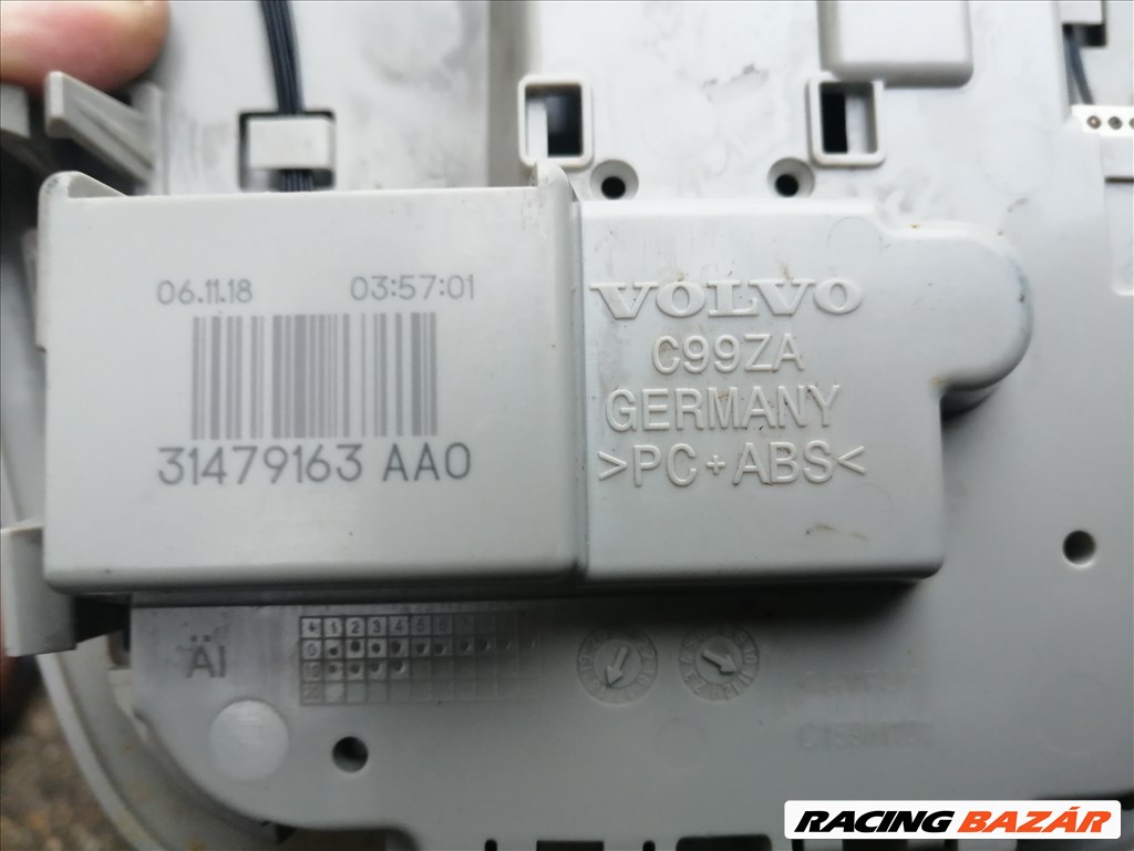 Volvo XC40 belső belső világítás, kerettel együtt eladó. 31479163 5. kép