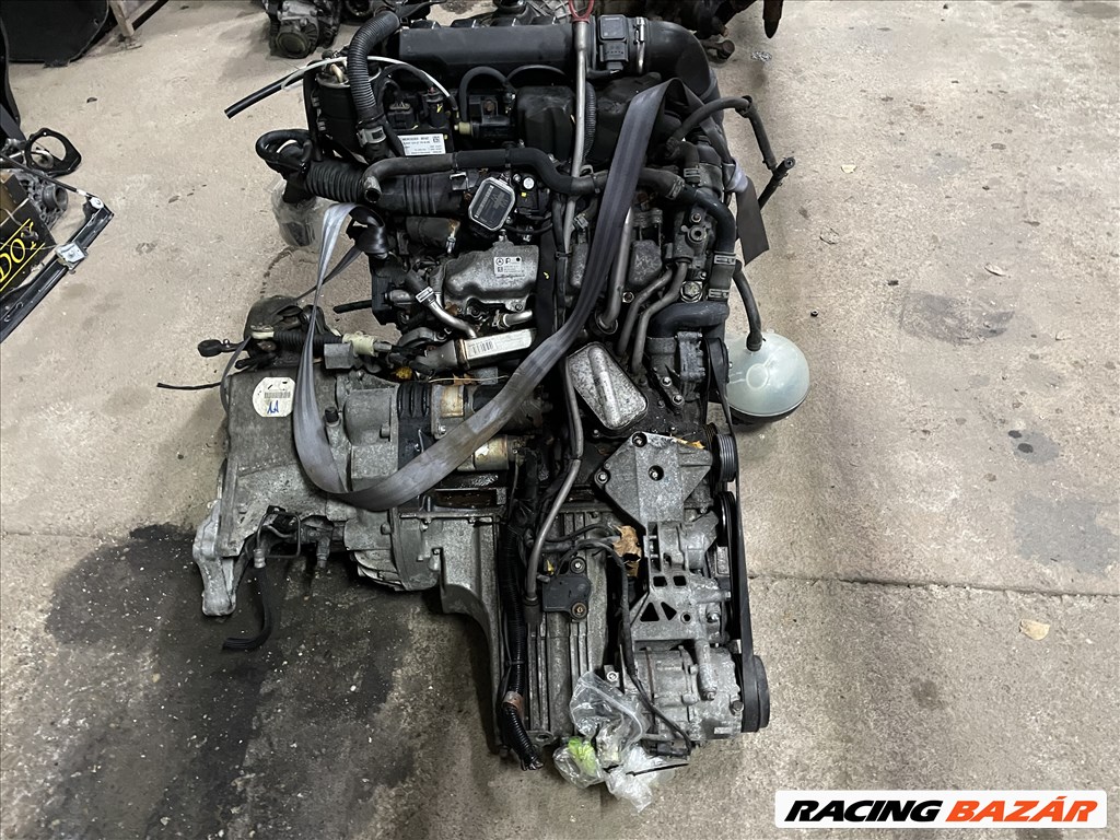 Mercedes B 200cdi motor OM640941 1. kép