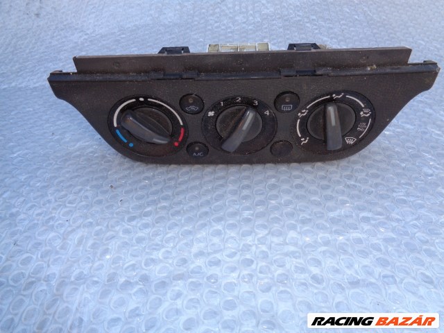 Suzuki Swift V fűtés állító kapcsoló  1. kép