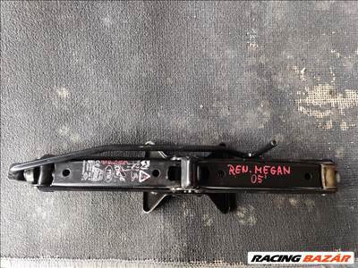 Renault Mégane II Emelő