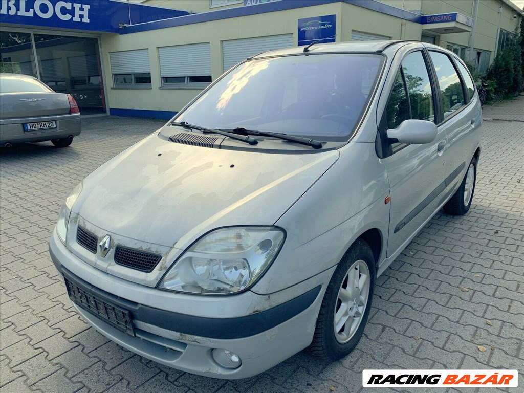 Renault Scenic ezüst bal első sárvédő 1. kép