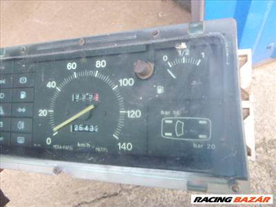 Volvo  (RÉGI ÉVJÁRAT)  műszerfal óra 