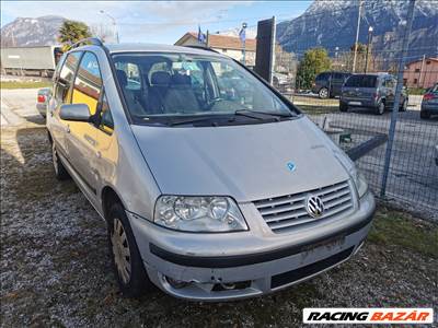 Volkswagen Sharan I 1.9 TDI gyári karosszéria elemek LB7Z színben eladók lb7zvw vwsharan19pdtdi