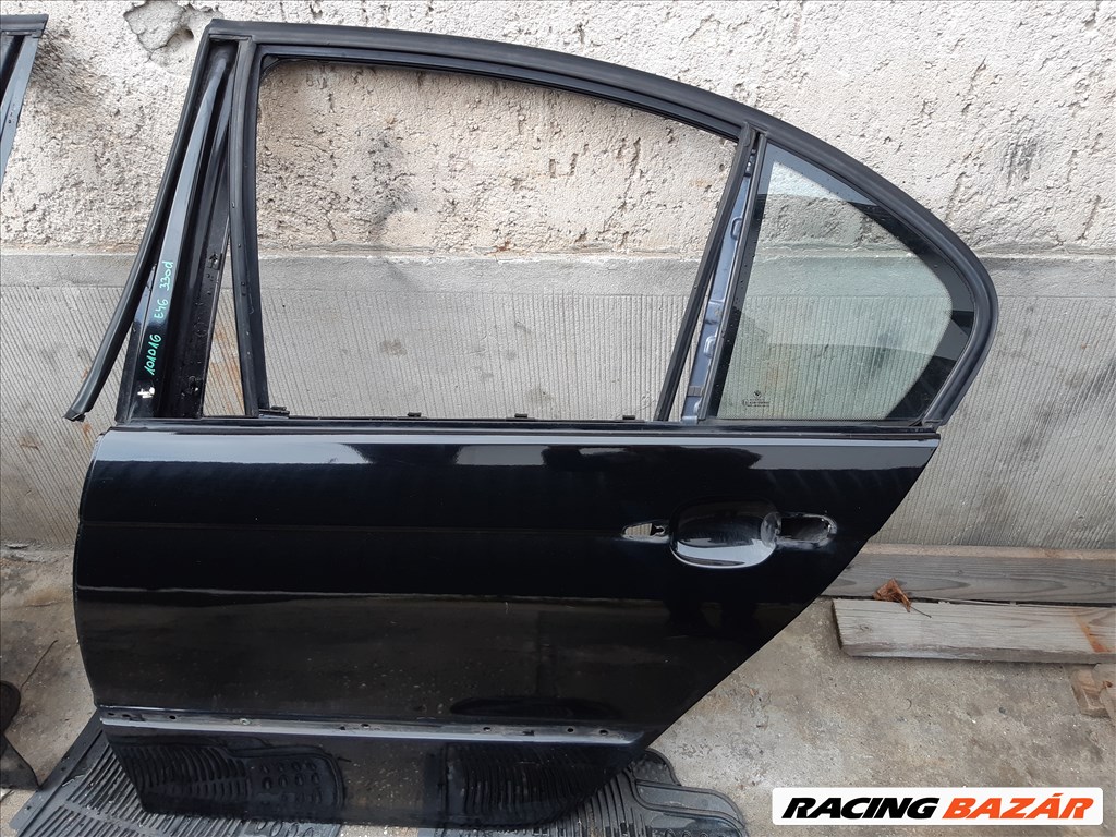 BMW E46 sedan fekete schwarz 2 bal hátsó ajtó (kis rozsdával) eladó (101016) 1. kép