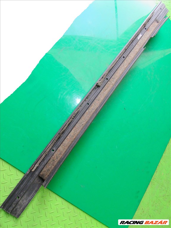 Ford Transit Mk6 2000-2006 Mk7 2006-2014 Első ÜLÉSSOR mögötti MŰANYAG élvédő OLCSÓN! 5. kép