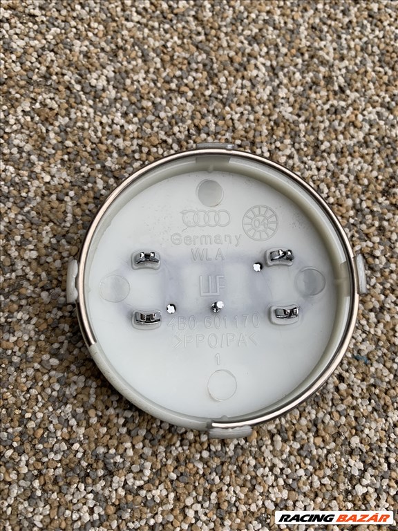 Új Audi 60mm Felnikupak Felniközép Felni sapka  4b0601170 2. kép