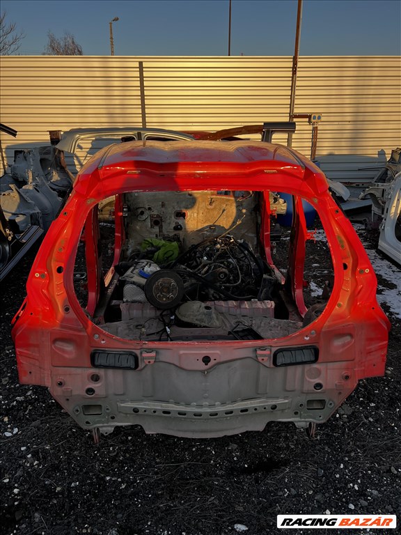 Toyota Aygo 14-től hátfal+pótkerék csomagtértálca  1. kép