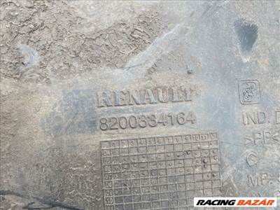  RENAULT CLIO III Bal első Hátsó Dobbetét (Kerékjár 8200334164