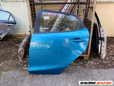 Mazda 2 (DY) Bal hátsó Ajtó (Részeivel) kék/fehér/szűrke