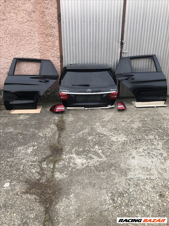 Mercedes C-osztály W205 Csomagtér ajtó  2. kép