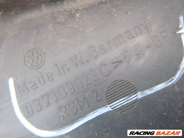 Volkswagen Golf III 2,0 8V vezérműszíj burkolat  037109123c 3. kép