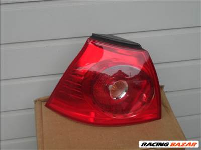 VW Golf 5 bal hátsó lámpa 2004-től 1K6945095