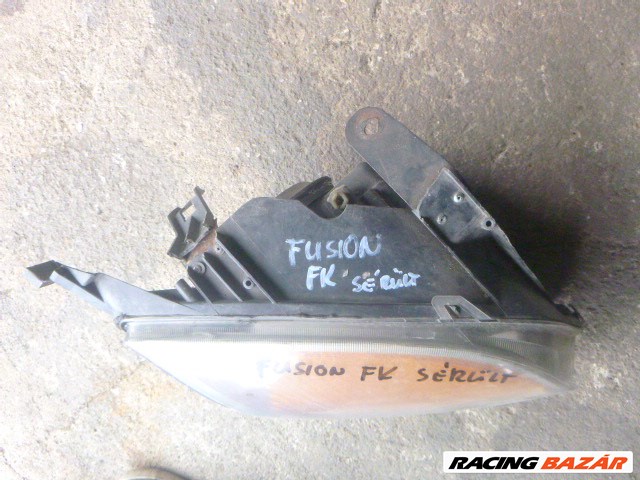 Ford Fusion sérült jobb első lámpa 2005  3. kép