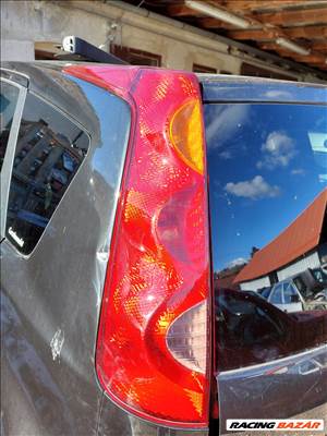 Nissan Note I , bal hátsó lámpa