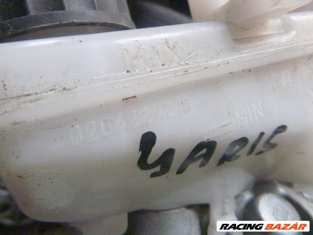 Toyota Yaris (XP10) 1.0 2005 főfékhenger fékfolyadék tartállyal BOSCH  22418079 6. kép