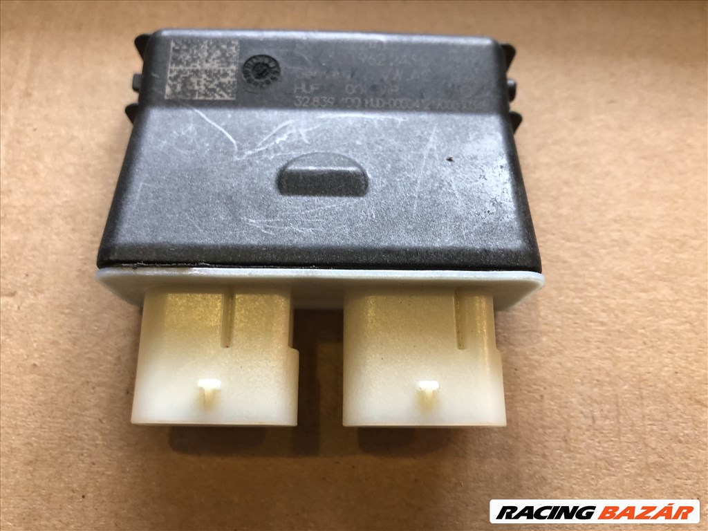 Audi Q5 (80A) VW AUDI SKODA csomagtér ajtó nyitó elektronika  3g0962243c 5. kép