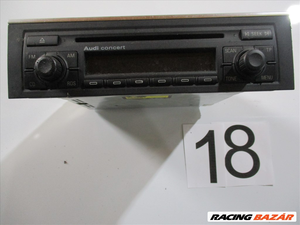 Audi A4 (B6/B7) CD rádió  1. kép