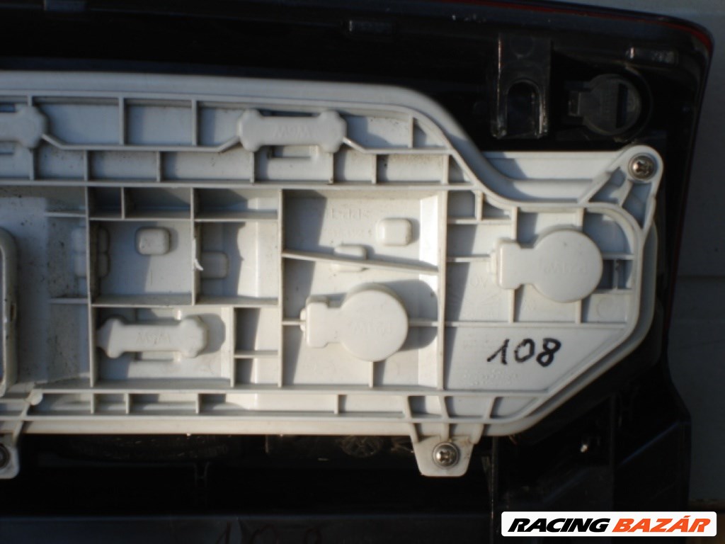 VW  Caddy Jobb hátsó lámpa 2K1945096A 2015-től  5. kép