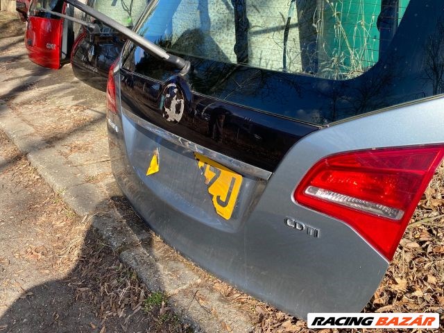 Opel Meriva B csomagtérajtó Z1F9 2. kép