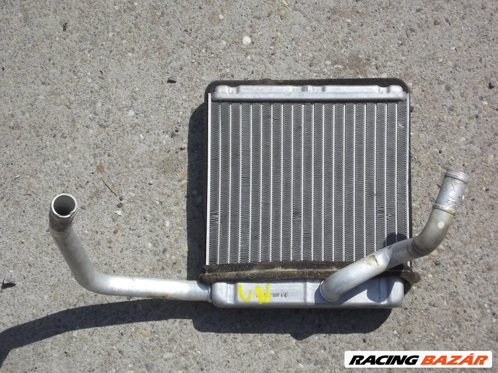 Mazda B2500  fűtés radiátor  1. kép