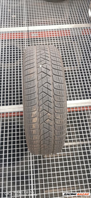  225/6517" 1db használt Pirelli  Scorpion Winter, 102 T téli gumi 1. kép