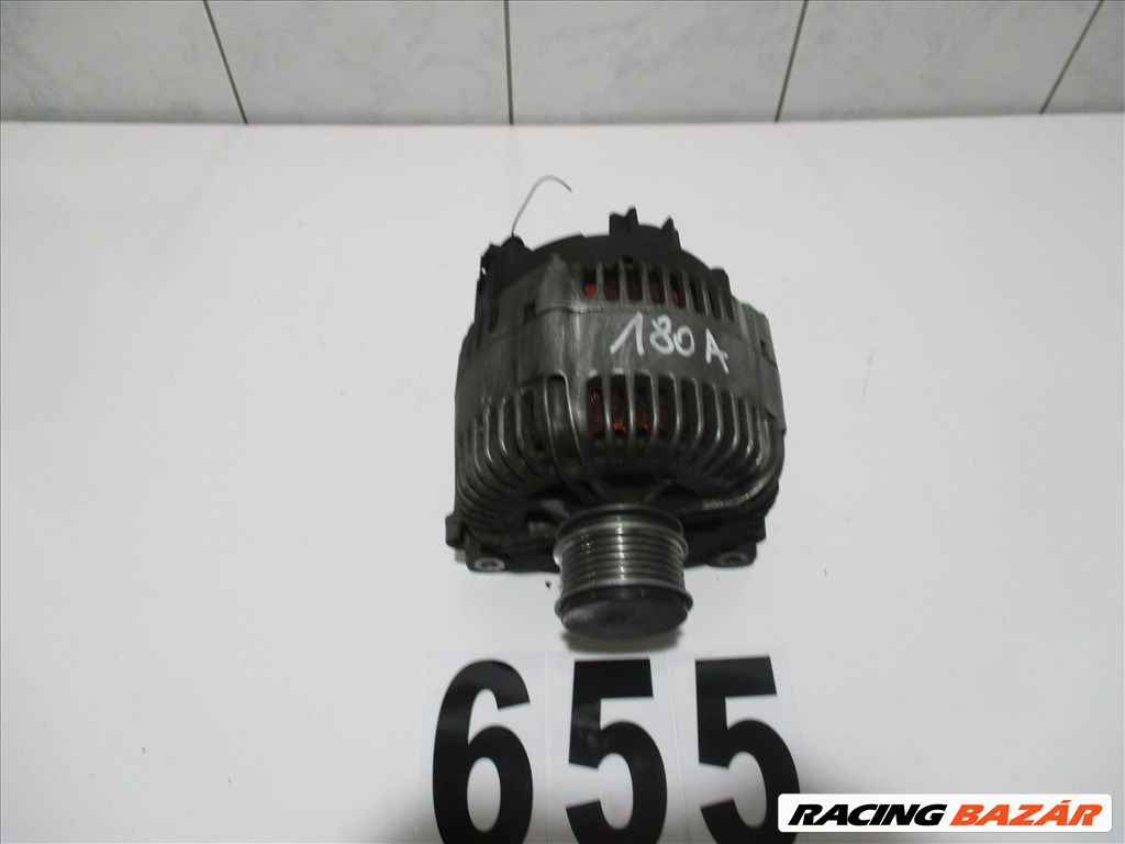 Volkswagen Passat B6 Generátor 180 A 2005-2011 03g903016a 2. kép