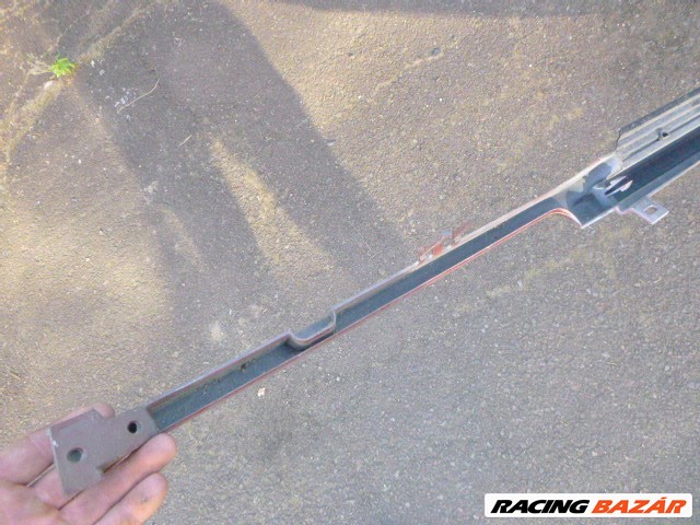 Ford Scorpio Mk1 1990 bordó hűtőrács alsó része 5. kép