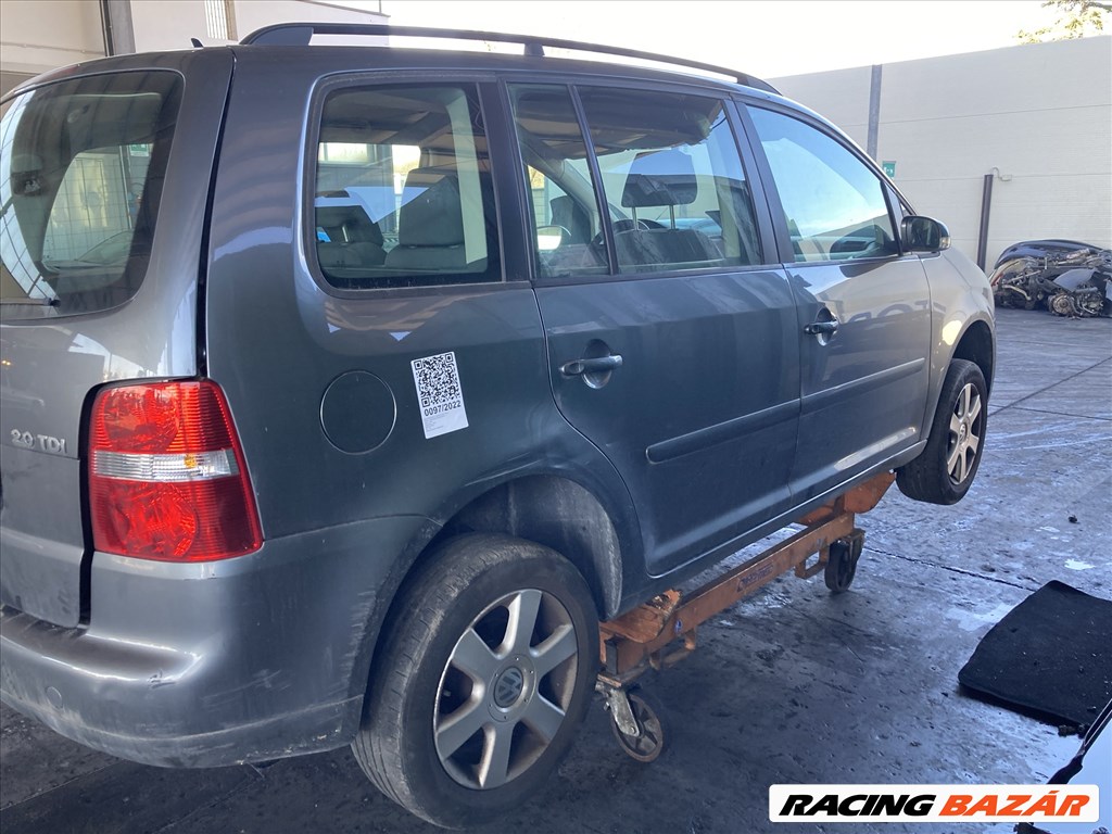 Volkswagen Touran I Typ 1T Touran 1T facelift előtti ajtó  6. kép